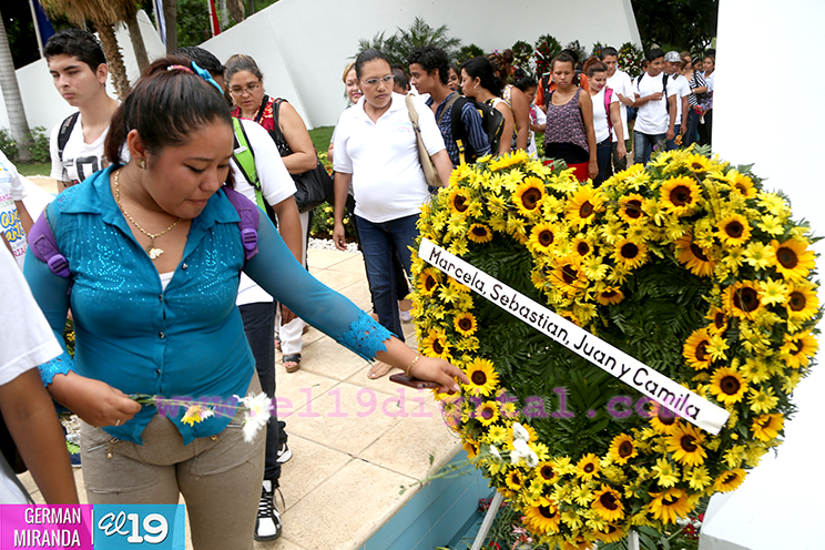 Una Flor para Tom&aacute;s